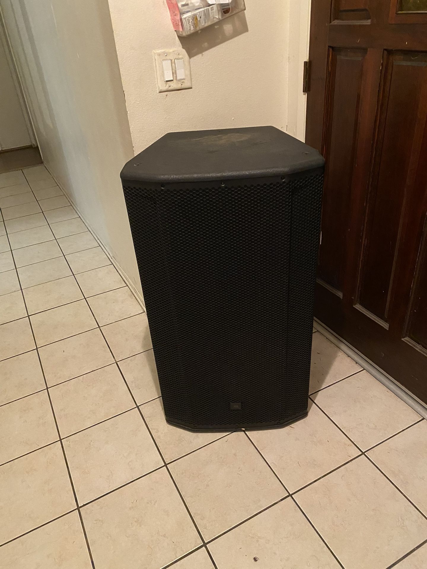 JBL SRX835P