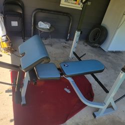 OLYMPIC BENCH AND SQUAT RACK  LEG EXTENSION  PREACHER PAD H-53" X W-43"
11525 S HALSTED dunkin donuts/ 7111.S WESTERN WALGREENS. DELIVERY AVAILABLE  $