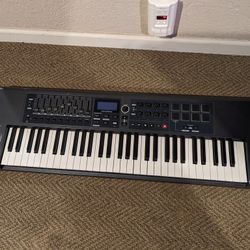 Novation Impulse Midi Controller 61 Key