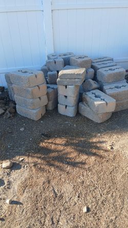 Keystone block