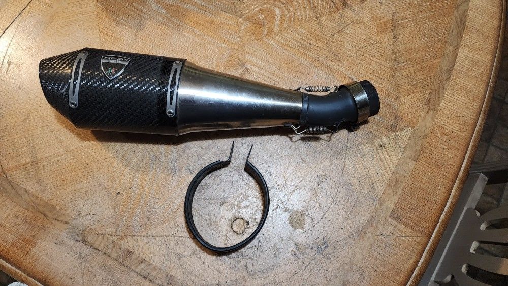 Ducati DIAVEL Shift-Tech Carbon Slip-on Exhaust