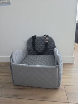 Dog booster car seat