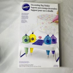 Wilton Decorative Piping Bag Holder