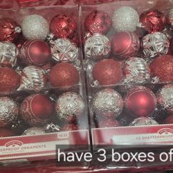 Christmas Tree Decorations 