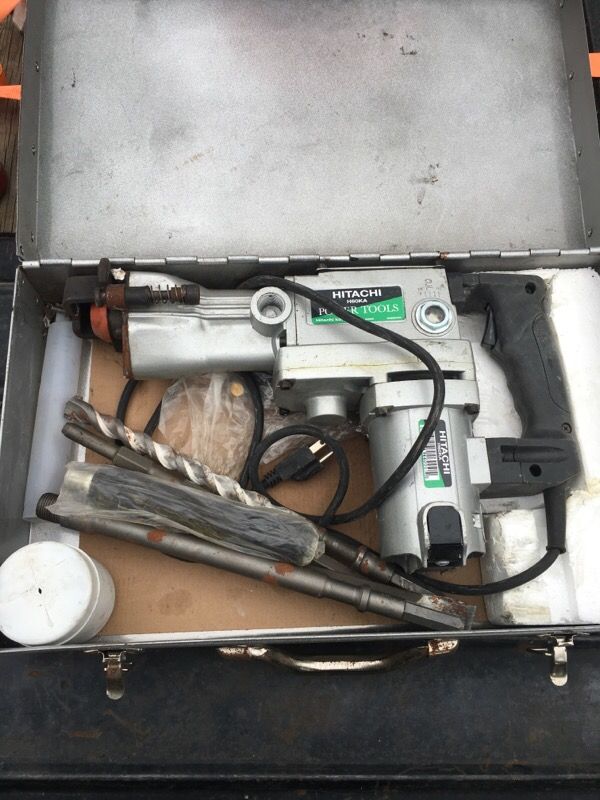 Hitachi H60KA hammer drill
