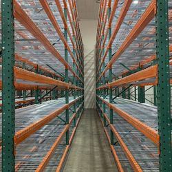PALLET RACKS POSITION NEW AND USED CONDITION