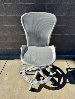 Herman Miller Aeron Size B Remastered Drafting Stool 2021 Model