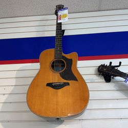 ACOUSTIC GUITAR