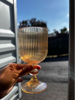 Ambar wine glass
