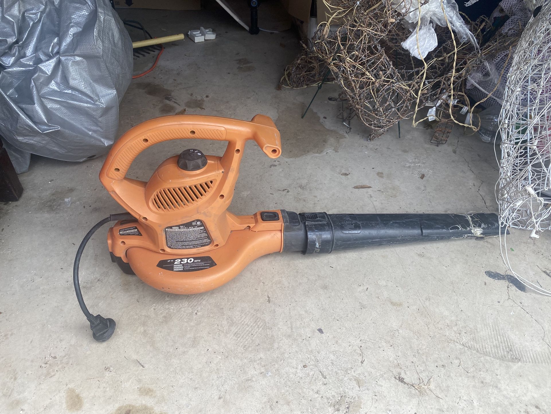 Black Decker Leaf Blower