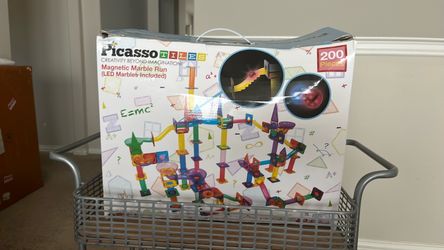 Picasso tiles 200 pieces