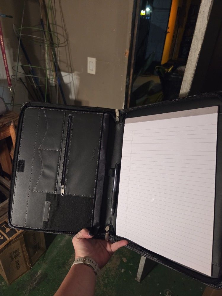 Brand New! Business Portfolio Binder