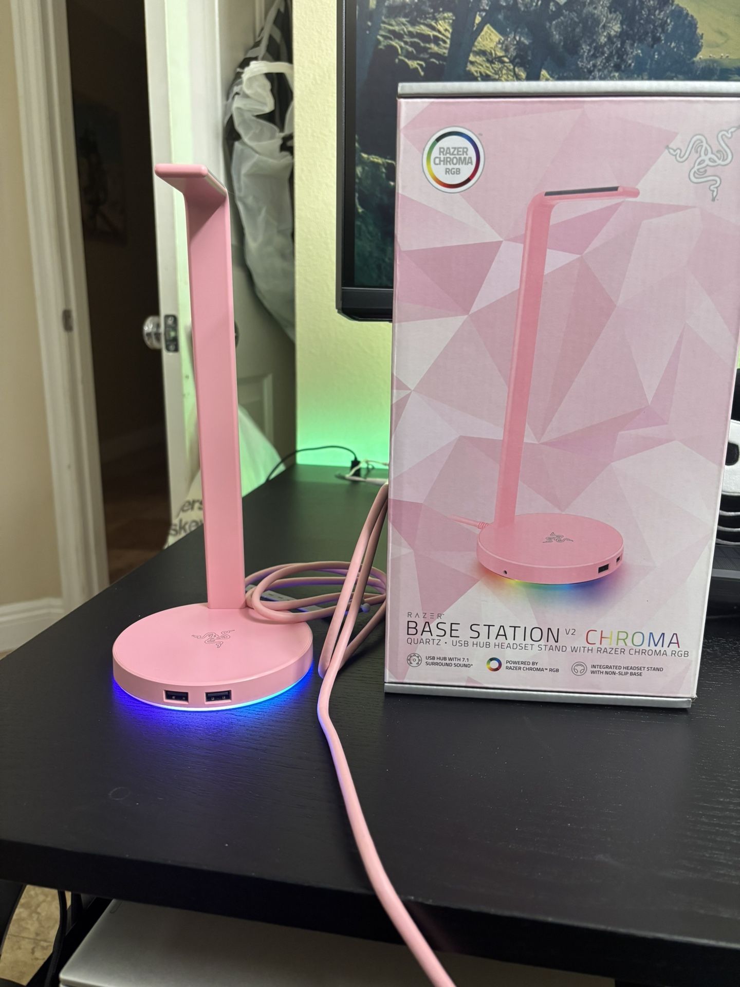 Razer Base Station V2 Chroma Quartz Pink