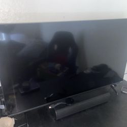 40” Inch Tv Set 