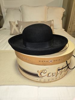 Vintage 100% Wool Felt Hat, Ladies. Super Cute.