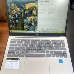 Like New HP Laptop 14inch