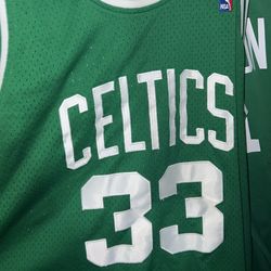 Larry Bird Celtics Jersey Hardwood Classics. Size Medium 