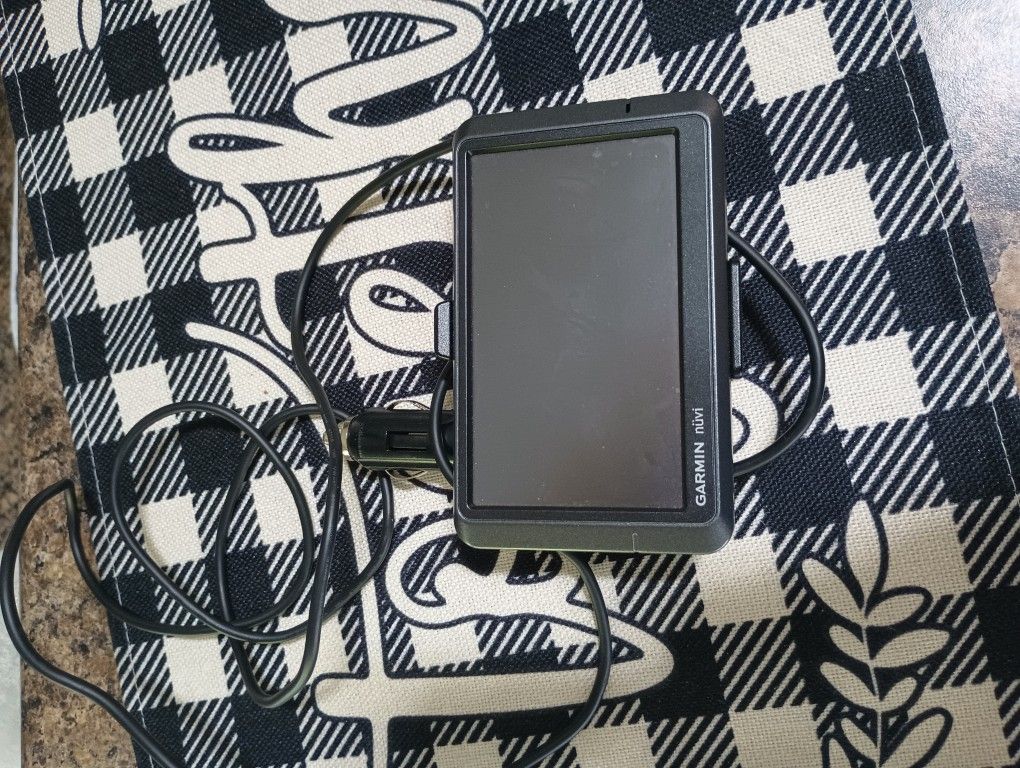 GARMIN NUVI GPS 