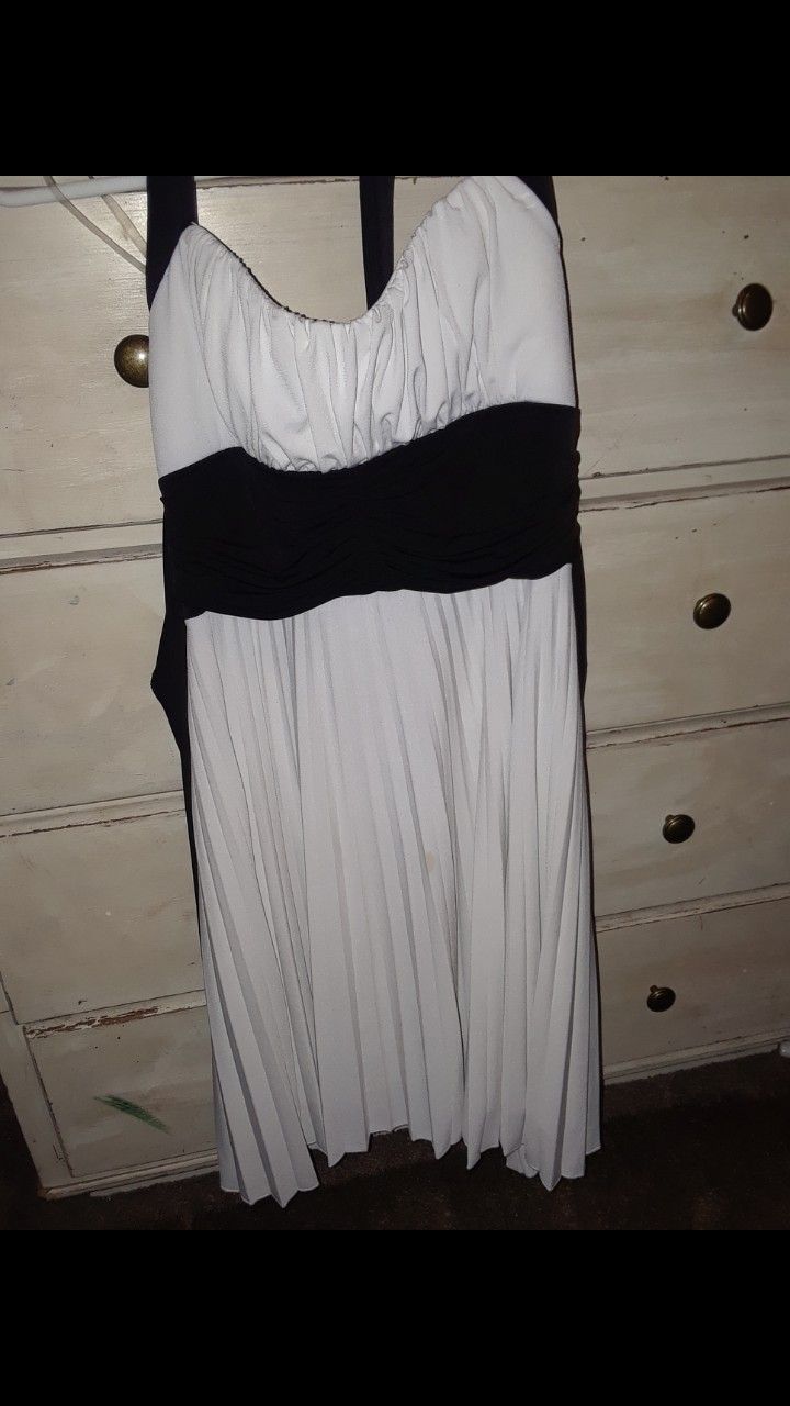 Women's size medium dress