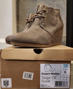 Toms Desert Wedge Women's Size 6
