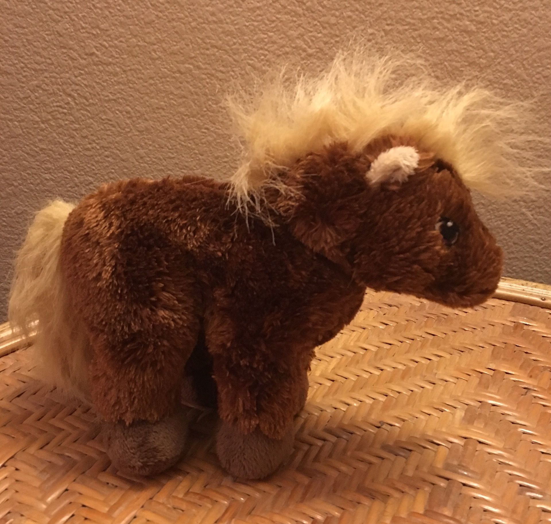 Webkinz Horse HM103 No code