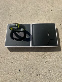 NIKE BRAND WRISTBAND