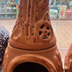 Clay Chimenea