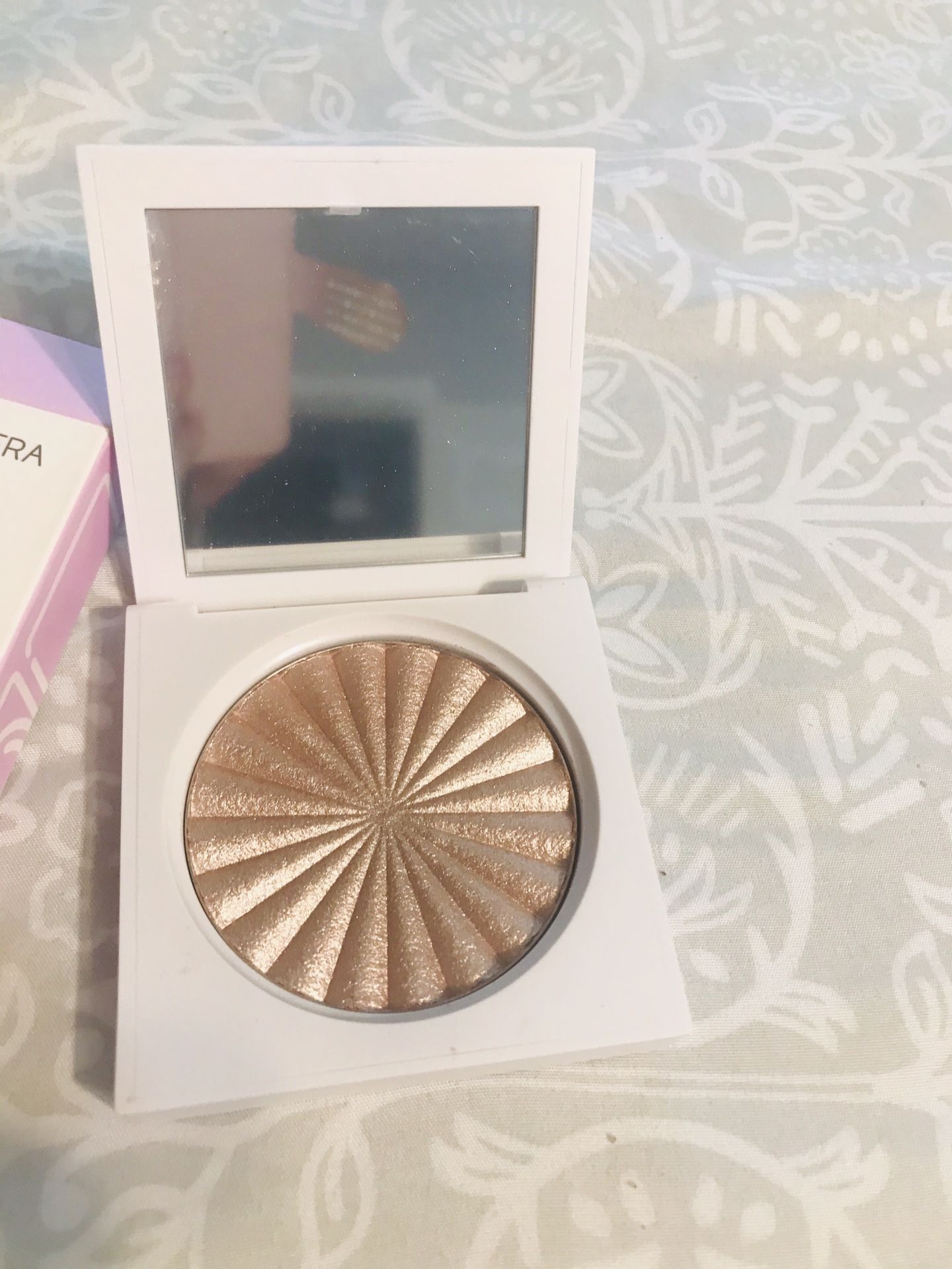 Ofra highlighter sea shimmer $35