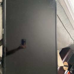 1080p (FBD) Hisense 40 inch tv (Non smart tv) *Perfect for gaming or monitor)  Need gone ASAP