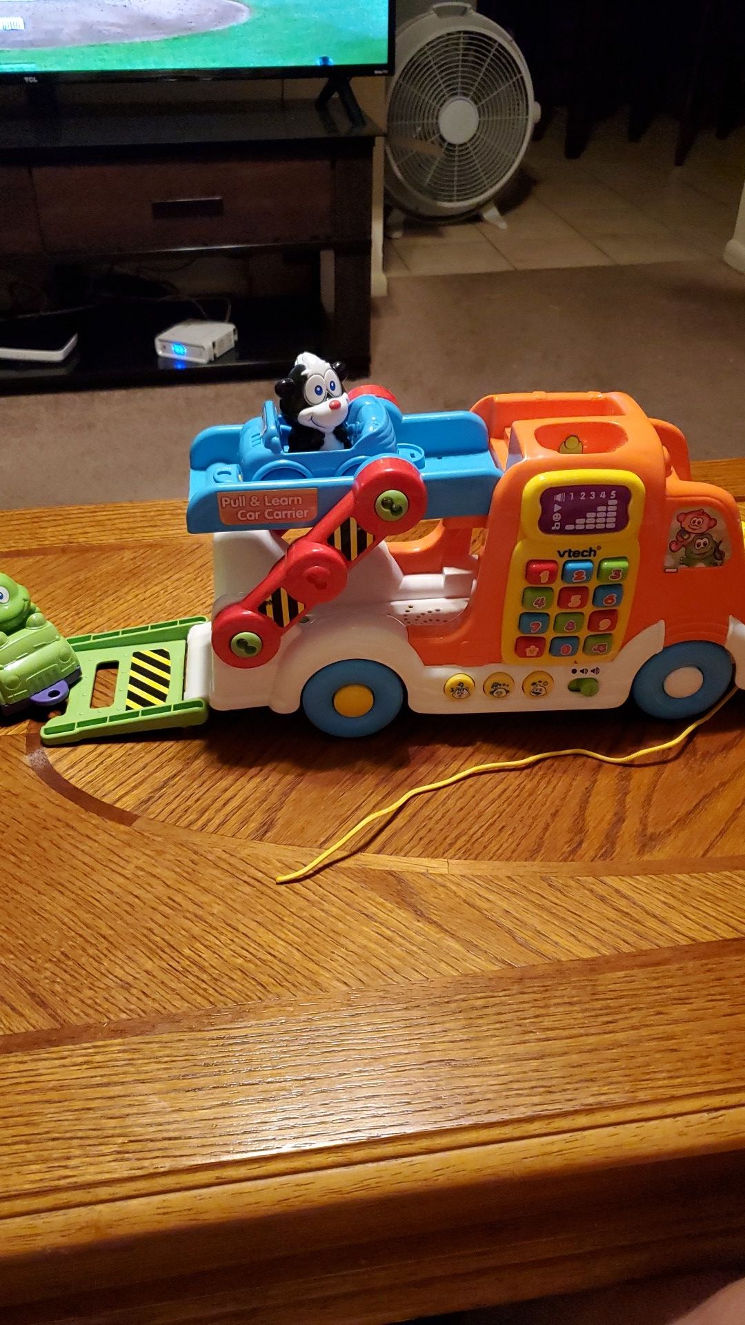VTech Pull and Learn Car Carrier/ VanPull Toy Excellent Condition Sounds WORKS