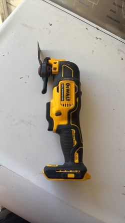 Dewalt Oscillator - chargeable battery