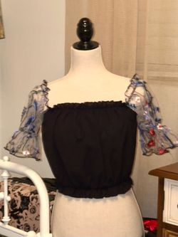 Shein Bardot-style blouse in black stands out for its sheer mesh sleeves embroidered with red and blue flowers M
