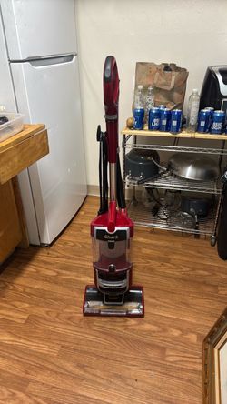 Shark Upright Vacuum Cleaner lift away