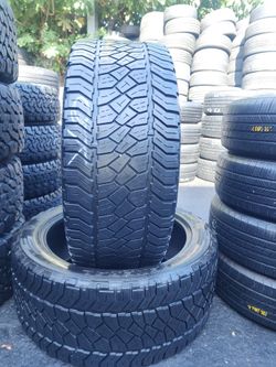 Par de llantas usadas marca general grabber 285/45 R22