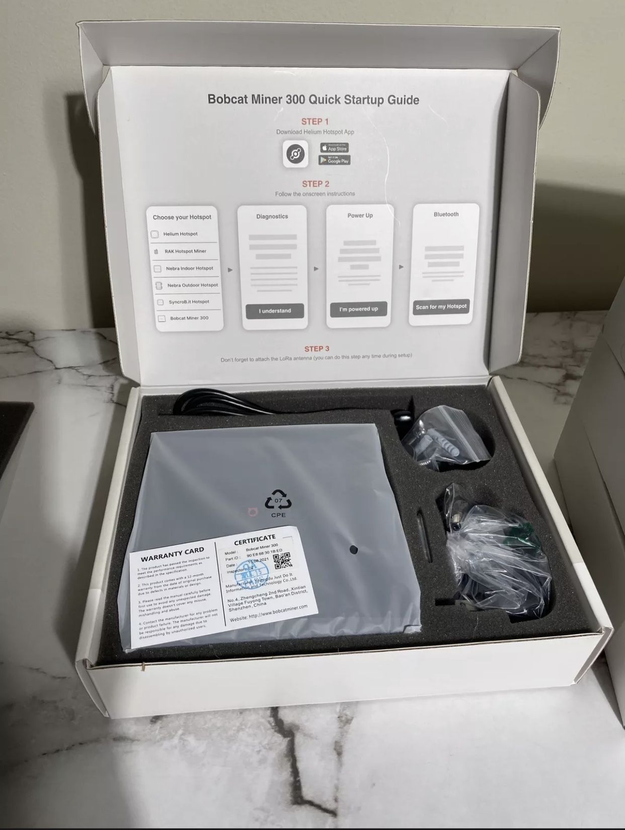 Bobcat Miner 300 Helium Hotspot for HNT (US915) - IN HAND