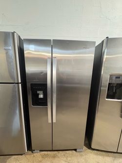 Refrigerator Whirlpool 33 inches wide