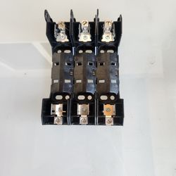 Eaton bussmann fuse block
