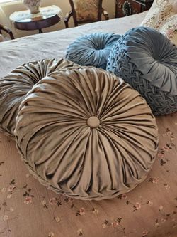 Four beautiful velvet pinwheel pillows