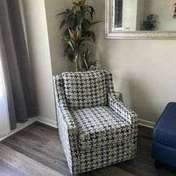 Chair and sofa set like new