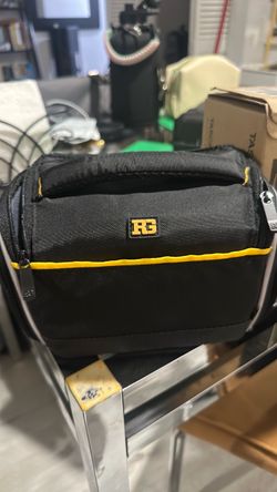 2 Ruggard Onyx 25 Camera/Camcorder Shoulder Bag