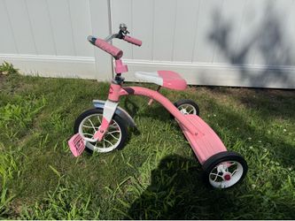 Radio Flyer Classic Pink Tricycle with Bell – Excellent Condition!