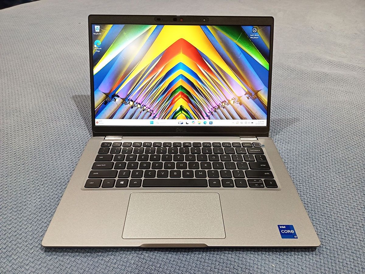 RARE 4G i7 32Gb 1Tb LOADED 2-in-1Touchscreen Laptop