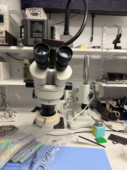 Microscope with FHD camera all accessoires