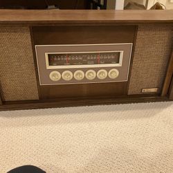 Vintage Packard Bell Stereophonic Radio/Stereo 1960s cabinet, stereo works. 35”x9”x15”.