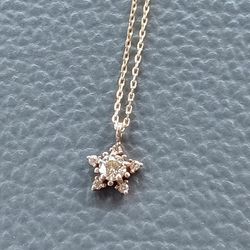 14k / 14" Women's Diamond Star Pendant Chain