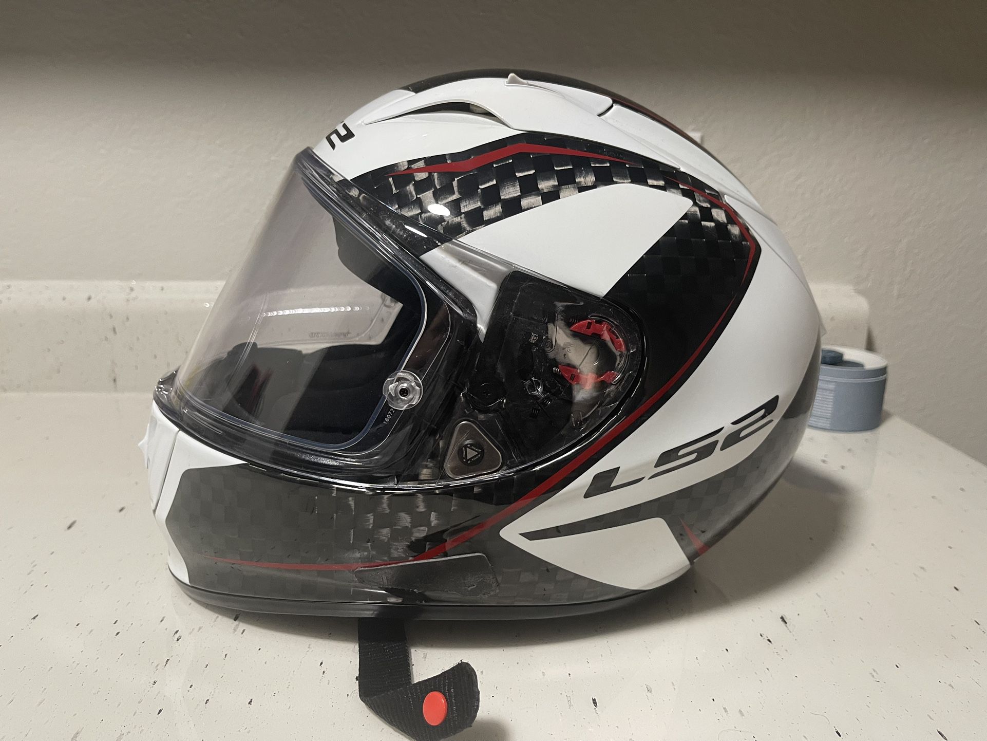 LS2 Carbon  Helmet