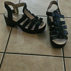 Tons Of Woman's Size 8 To 10 Shoes/ Heels