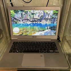 Asus Zen book UX330U laptop  Intel core I5 8th UHD Graphics 8GB RAM 256G SSD Win11 Pro, 13.3”