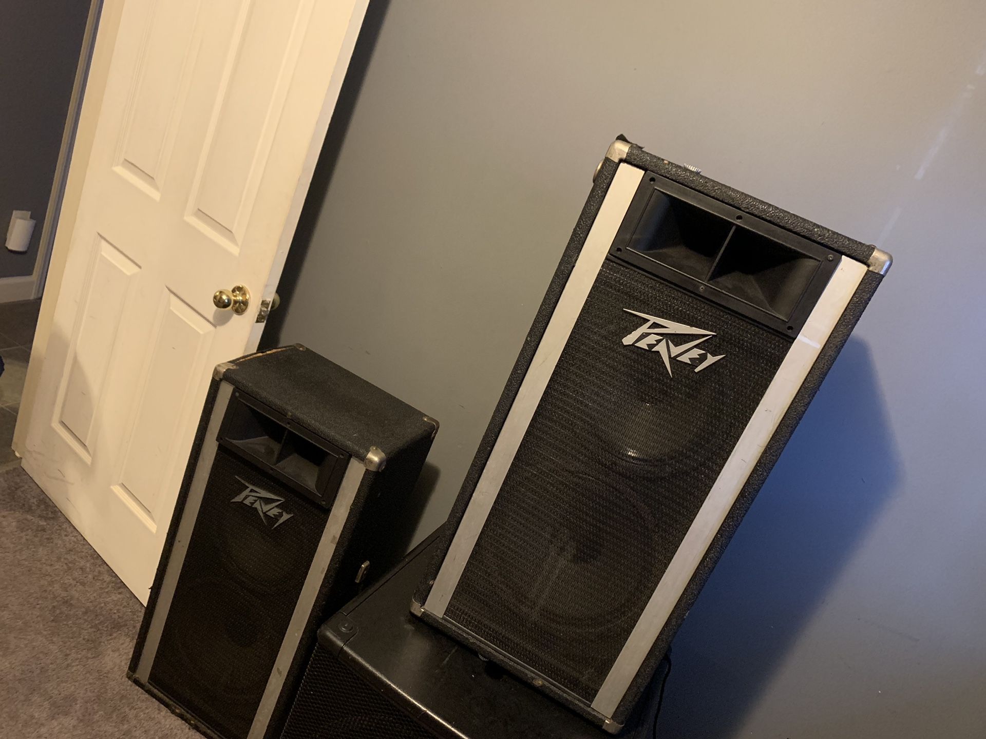Peavy speakers and amp very loud