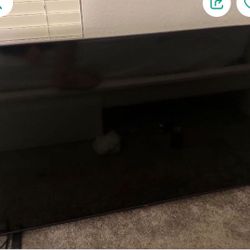 TLC Tv 65” Like New 